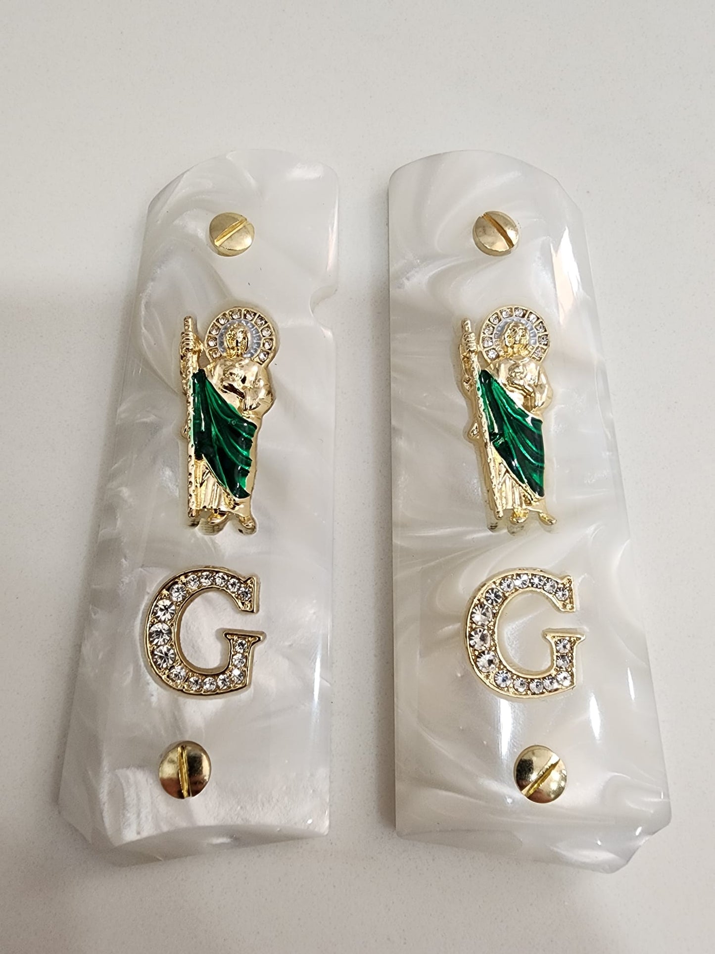 1911 White Pearlite San Judas Gold Plated & Crystal “G” Grips – .45 ACP / .38 Super (Gold Plated Screws)