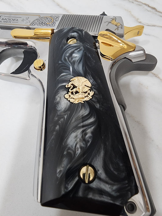 1911 Grips – Black Pearl with 24k Gold Plated Mexican Eagle Emblems (24k Gold Screws)