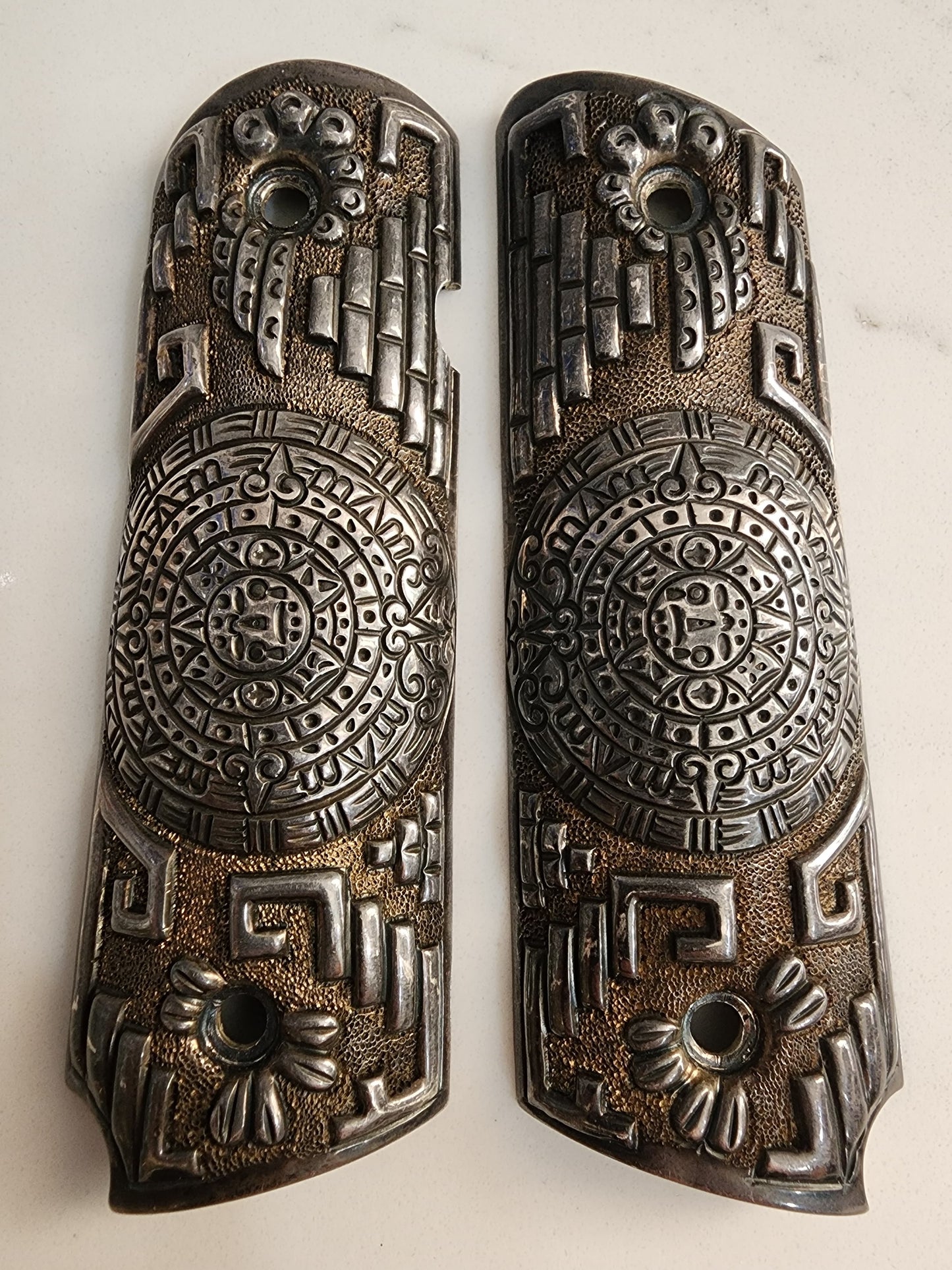 9.25 Silver Mexican Vintage Engraved Pistol Grips COLT 38 super/45