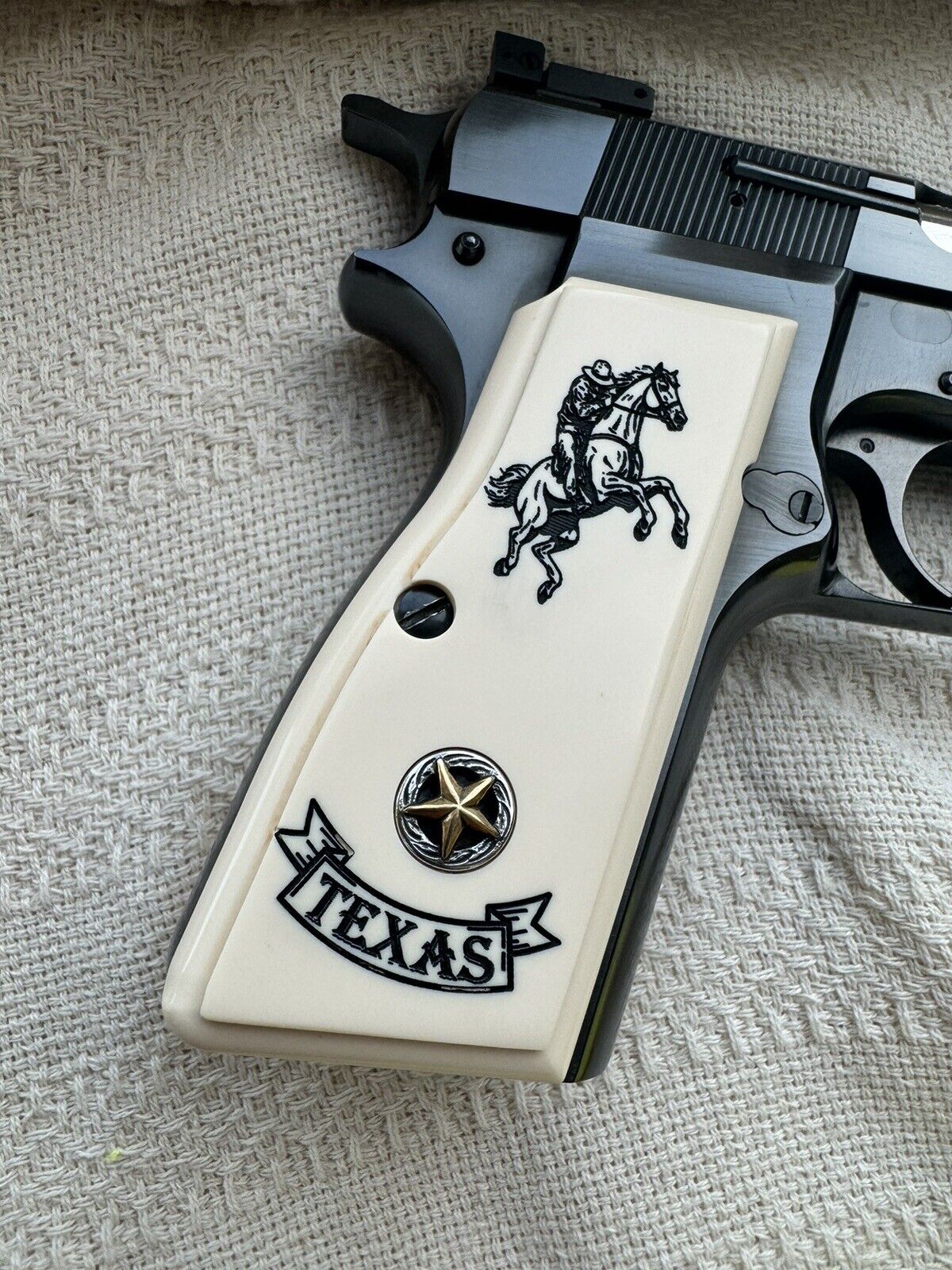 Browning Hi-Power Custom Engraved Texas Cowboy Pistol Grips 9mm Caliber