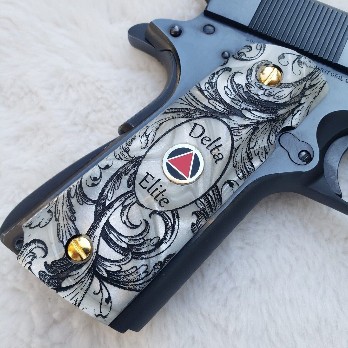 1911 Pearl Laser Engraved Delta Elite Medallion Gold Cup 10mm Grips