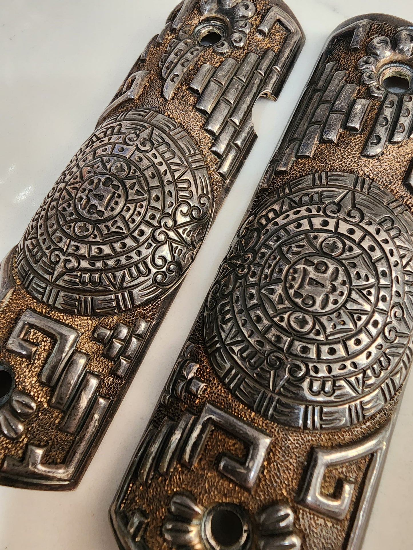 9.25 Silver Mexican Vintage Engraved Pistol Grips COLT 38 super/45