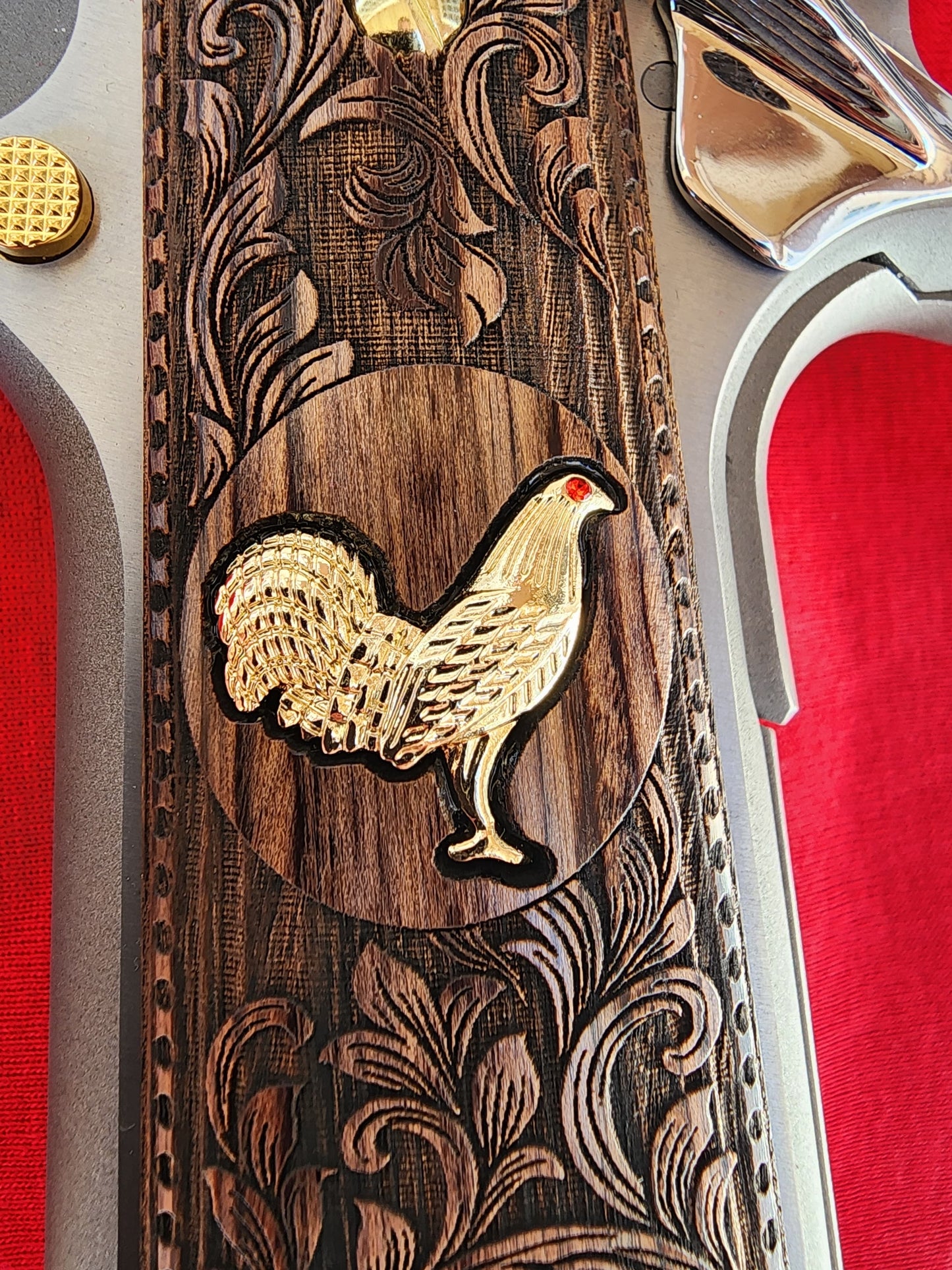 Custom 1911 Full Size Walnut Wood Grips – Scroll Engraving with Gold Plated 24k Rooster Inlay  – Government & Commander Compatible