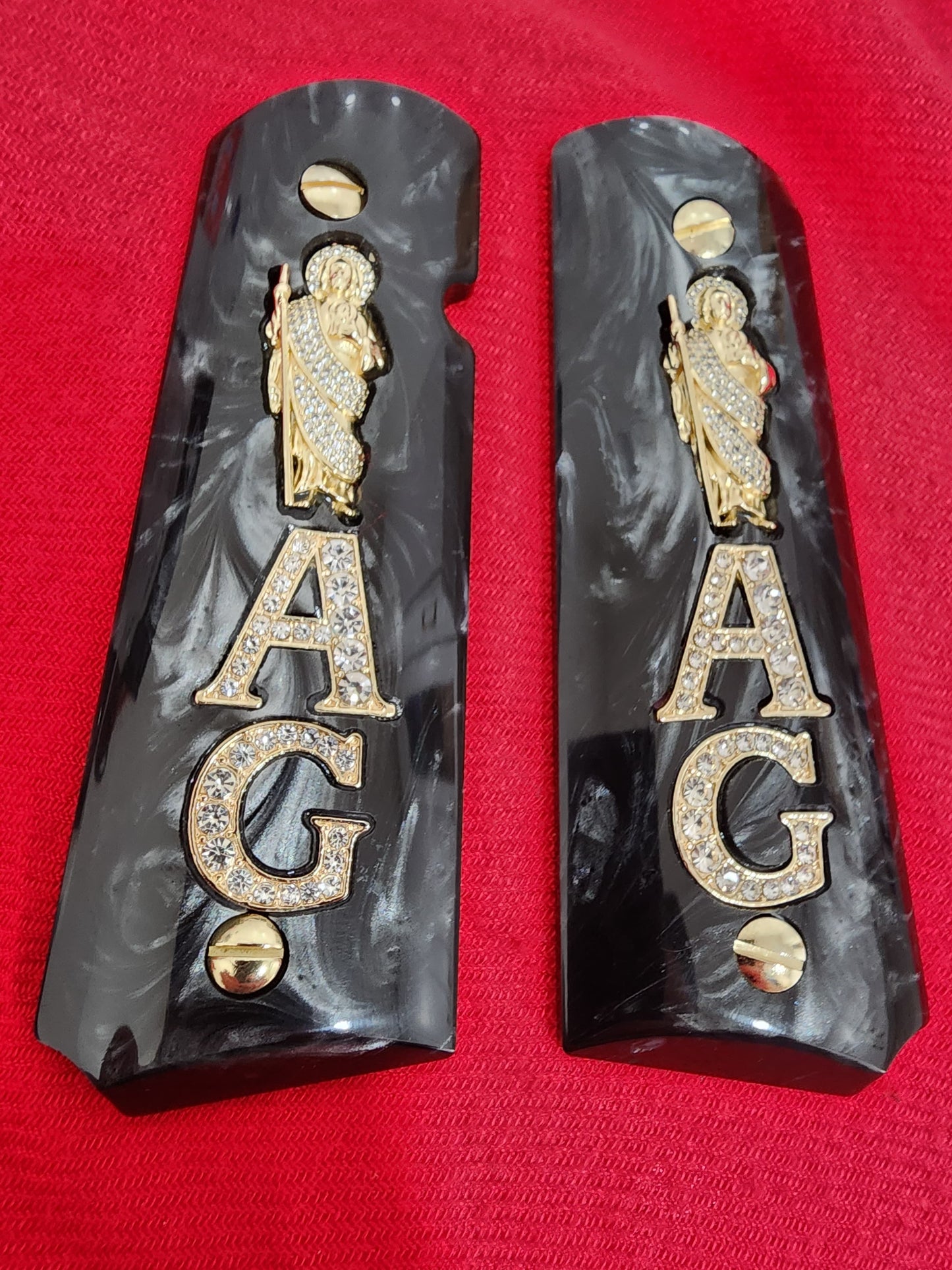 1911 Black Pearlite San Judas Gold Plated & Crystal “A” “G” Grips – .45 ACP / .38 Super (Gold Plated Screws)