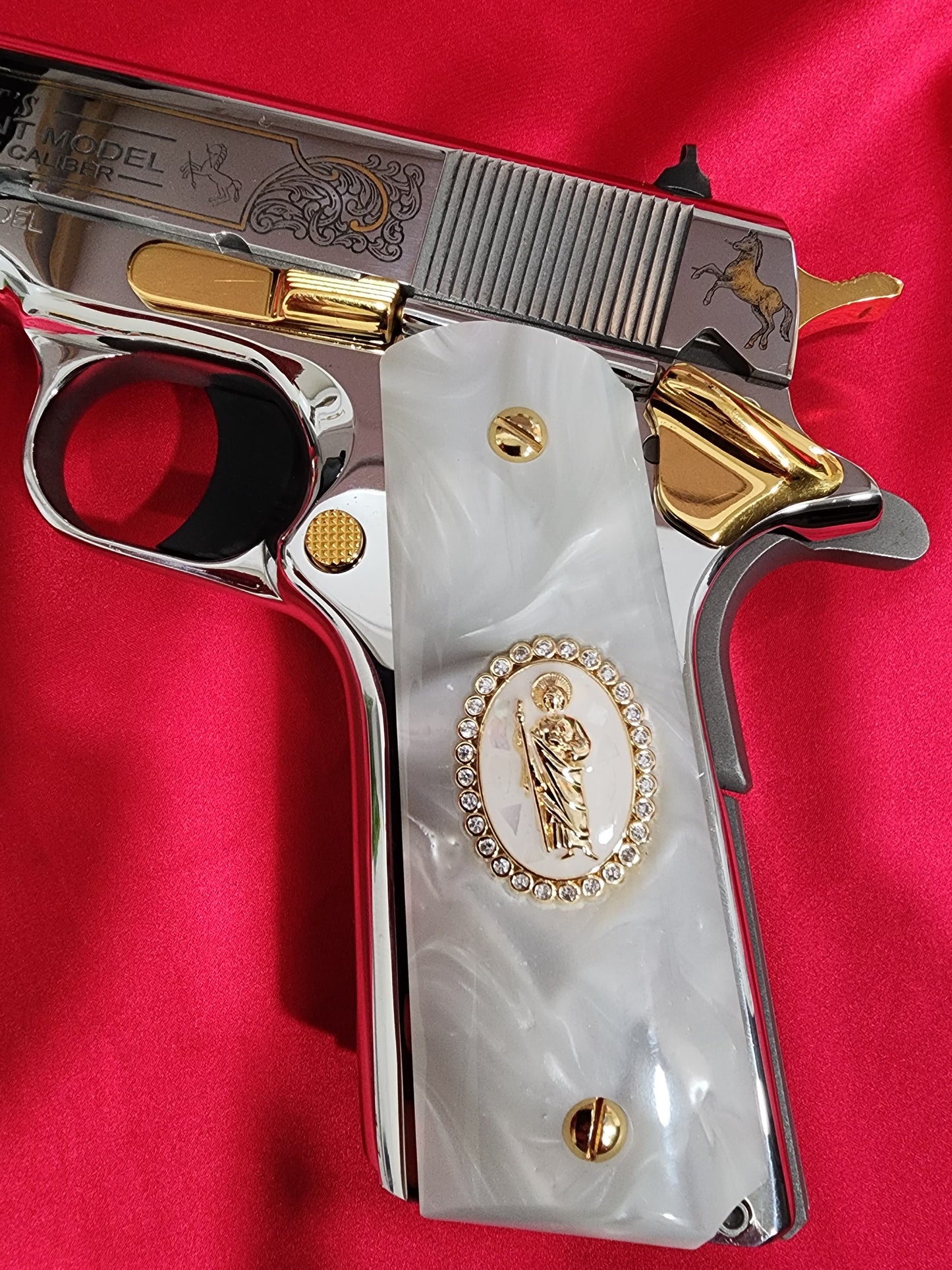 1911 White Pearlite Grip – San Judas Gold Oval Plated with CZ stones border – Government Model